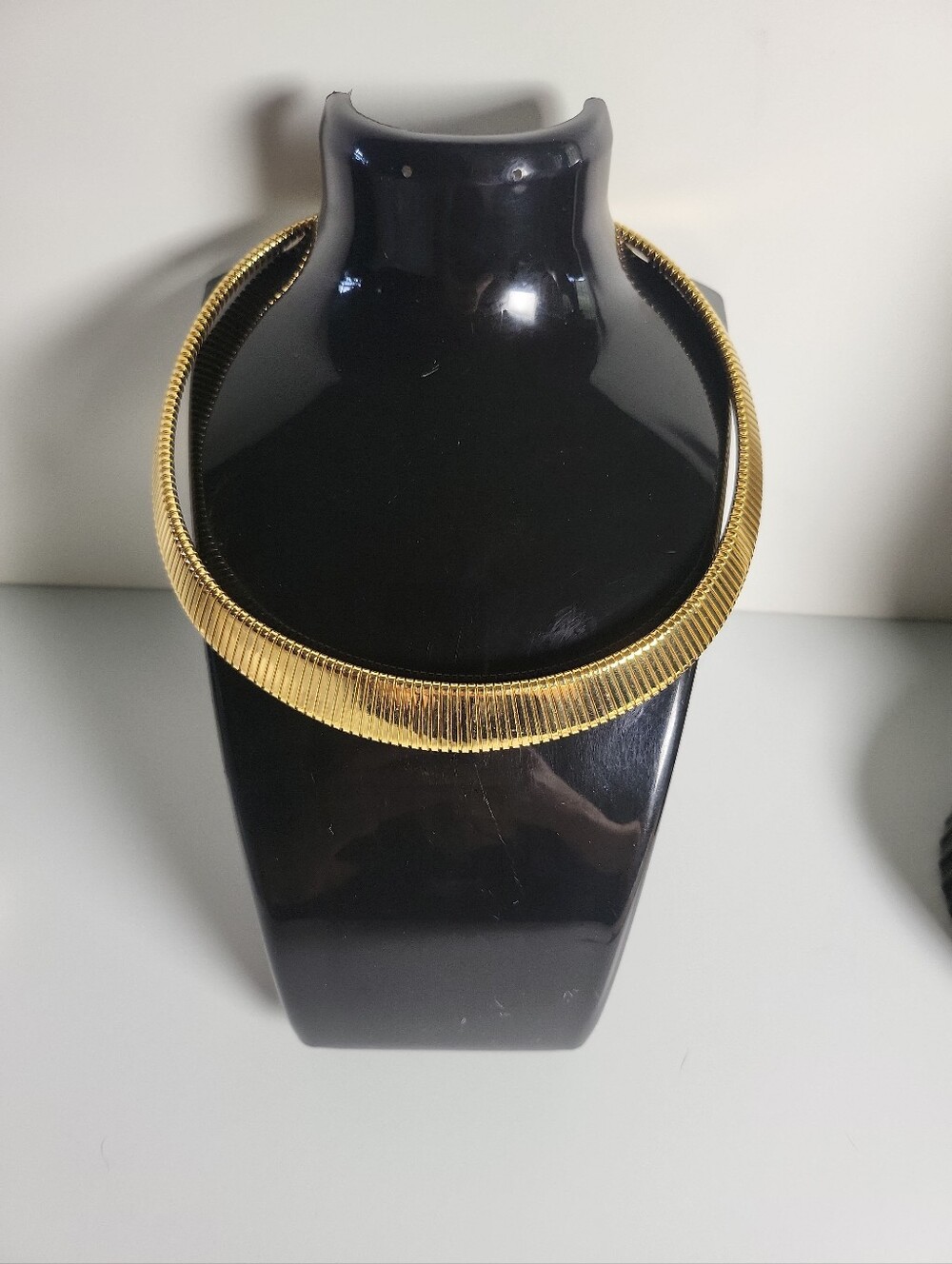 Gold tone Monet omega chain serpentine choker neck
